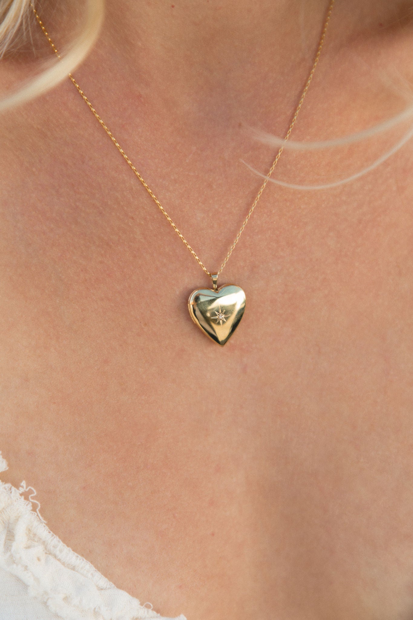 Luxe Rhinestone Heart Locket – Our Spare Change